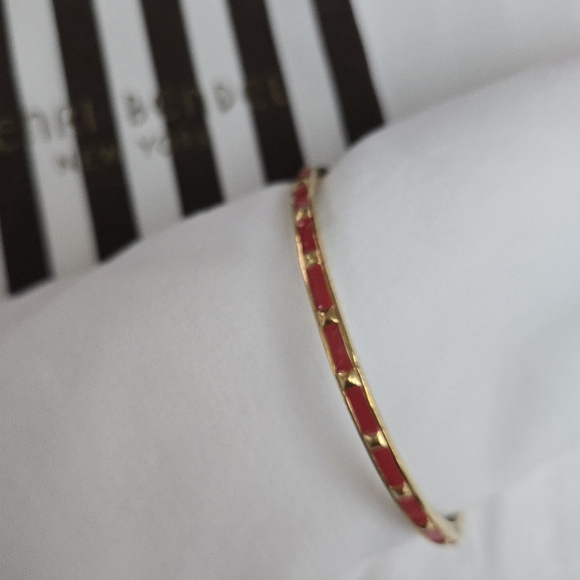 HENRI BENDEL Enamel Bangle Bracelet Rose-Red NOS Small - Picture 3 of 7